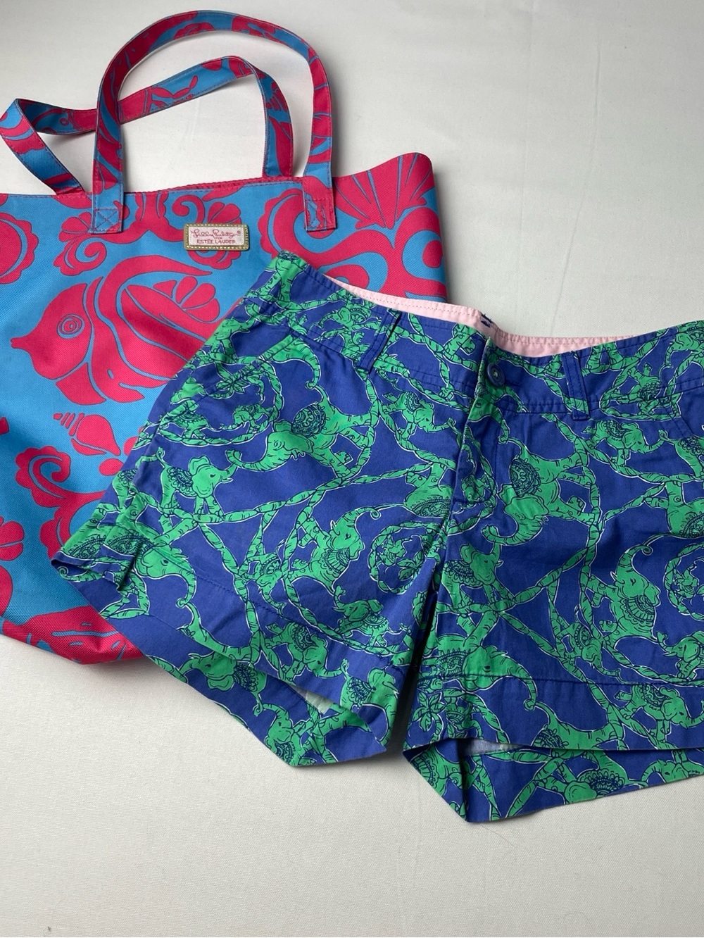 Palm Beach Preppy Lilly Pulitzer Shorts Blue Green Elephant Print 2 and LP Tote